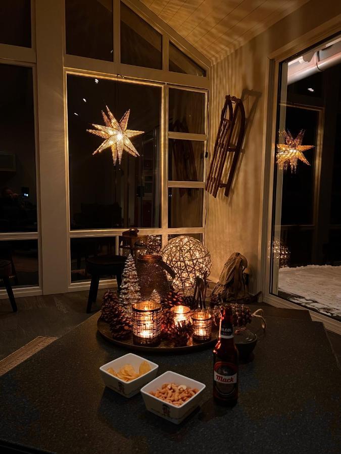 Kjosen Lodge, Lyngen. Lyngseidet エクステリア 写真