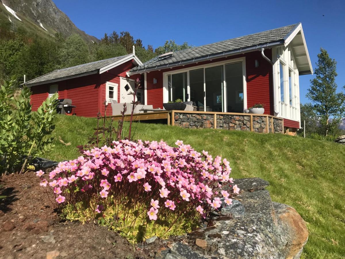 Kjosen Lodge, Lyngen. Lyngseidet エクステリア 写真